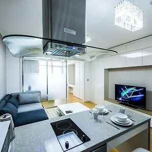 The аddress Highvill 1 Apartment